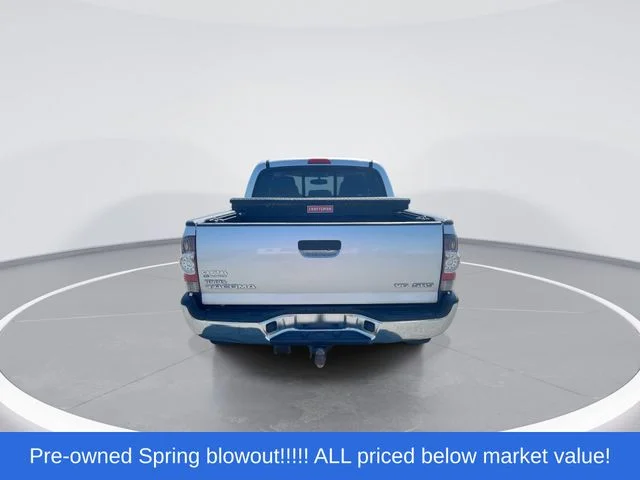 Used 2013 Silver Toyota SR5 image 7