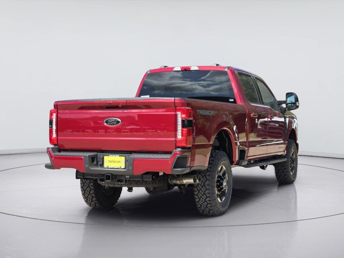 New 2026 Ruby Red Metallic Tinted Clearcoat Ford F-250® XLT image 4