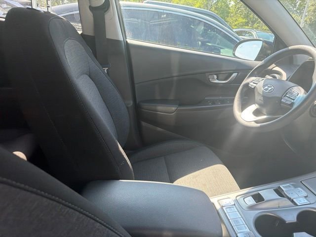 Used 2023 Ultra Black Hyundai SE image 10