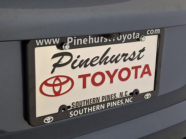 Used 2022 Blue Ford SE image 37