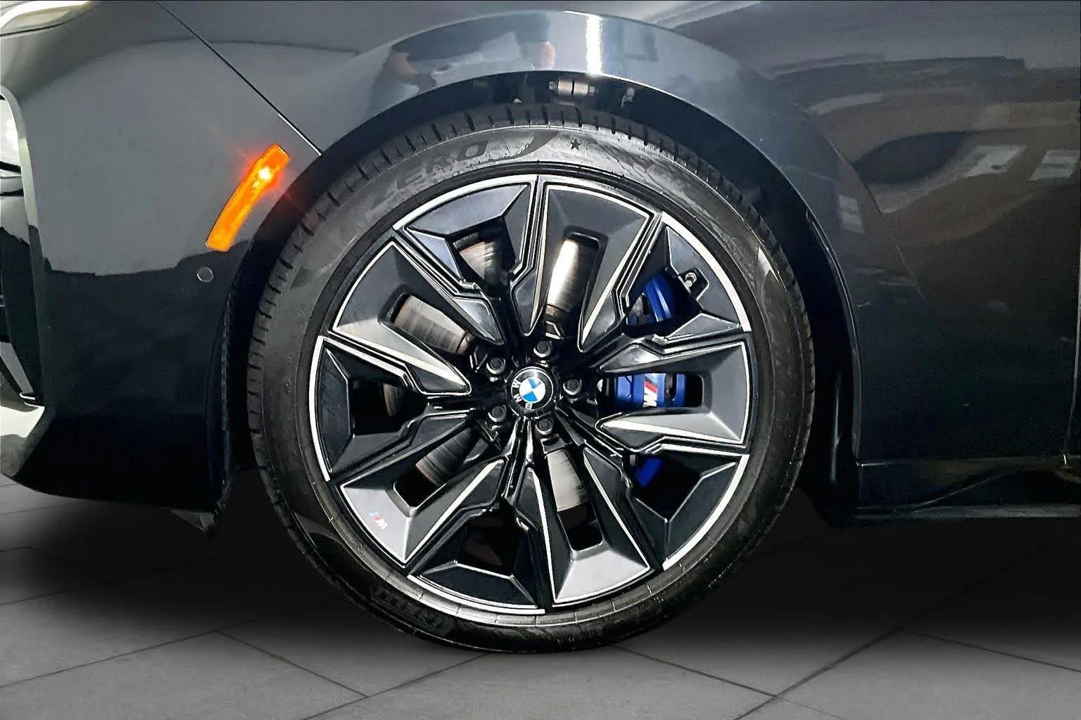 Used 2023 Black Sapphire Metallic BMW 760i xDrive image 11