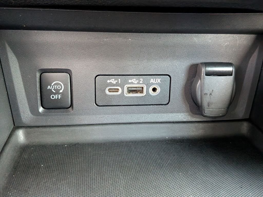 Used 2024 Gray Nissan SV image 32