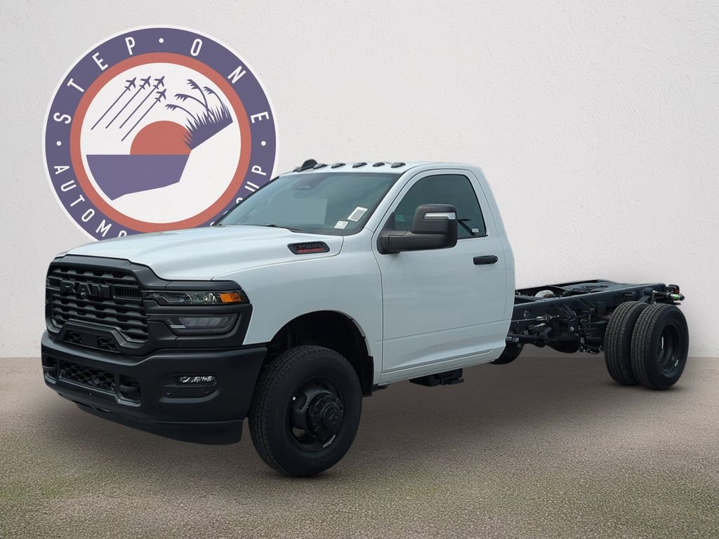 New 2026 Bright White Clear-Coat Exterior Paint Ram Tradesman image 2