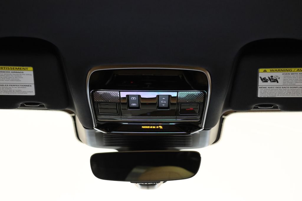 New 2026 Varesine Blue Land Rover SE image 14