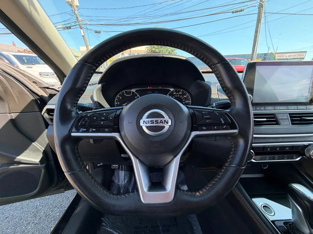2020 Nissan Altima SR - Photo 23