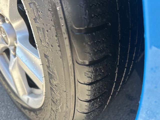 Used 2017 Blue Ford V6 image 4