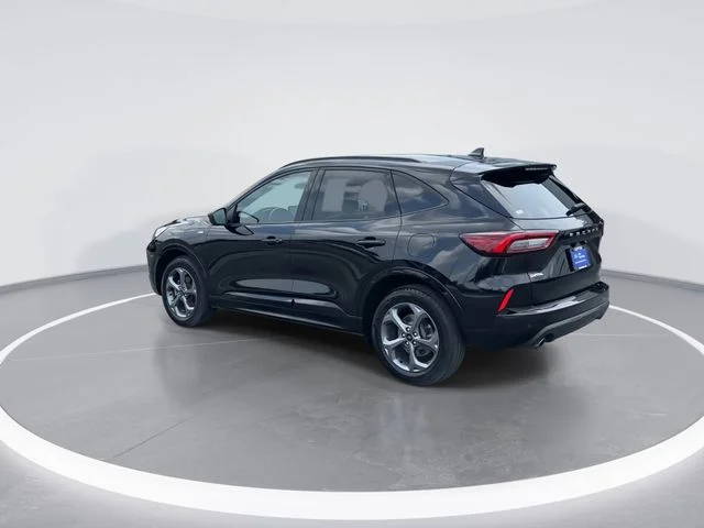 Used 2023 Black Ford ST-Line image 5