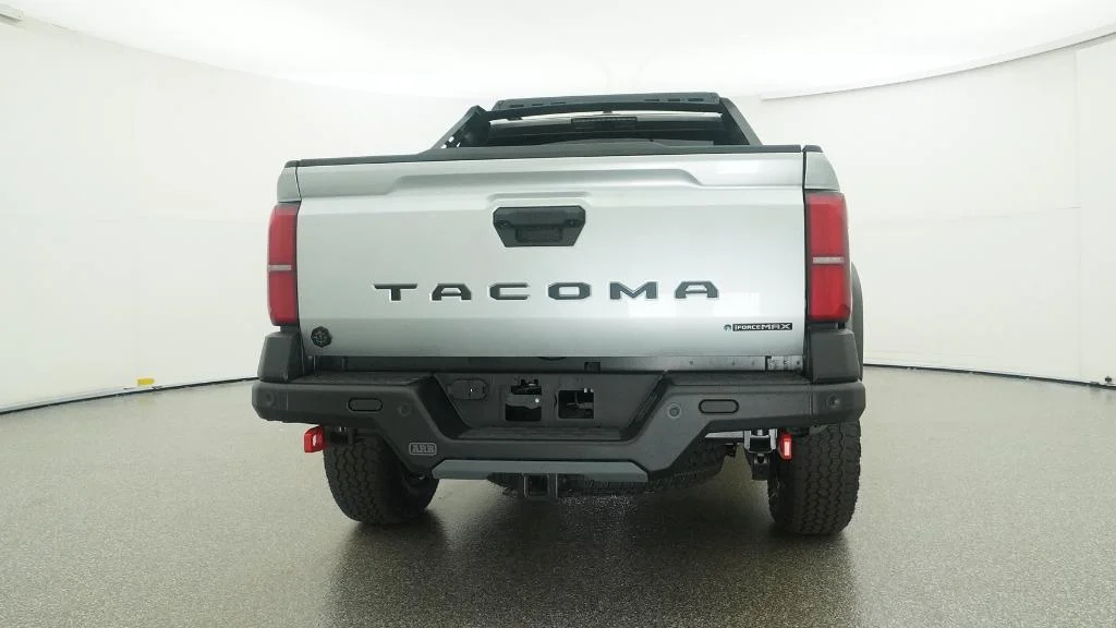 New 2026 Celestial Silver Metallic Toyota Trailhunter image 38