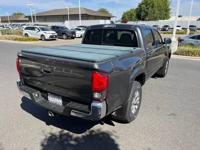 Certified Used 2018 Magnetic Gray Metallic Toyota SR5 image 4
