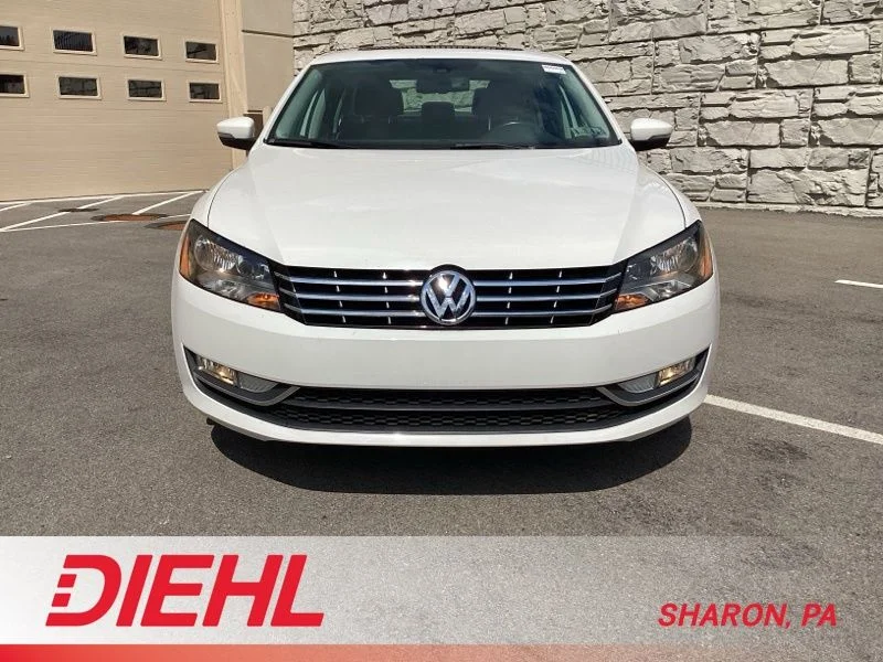 Used 2014 White Volkswagen SEL Premium image 2