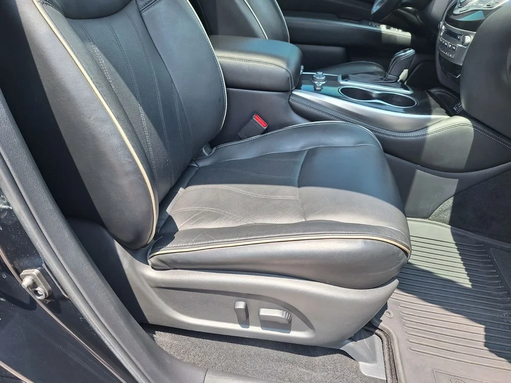Used 2020 Blue INFINITI LUXE image 30
