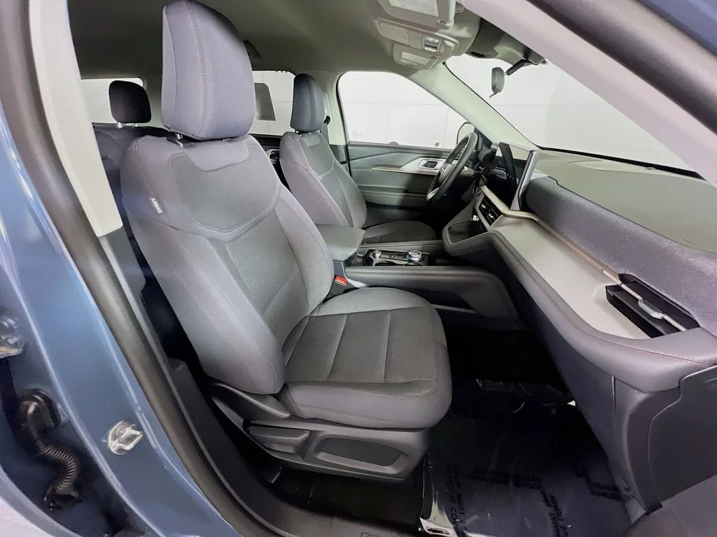 New 2026 Vapor Blue Metallic Ford Active image 18