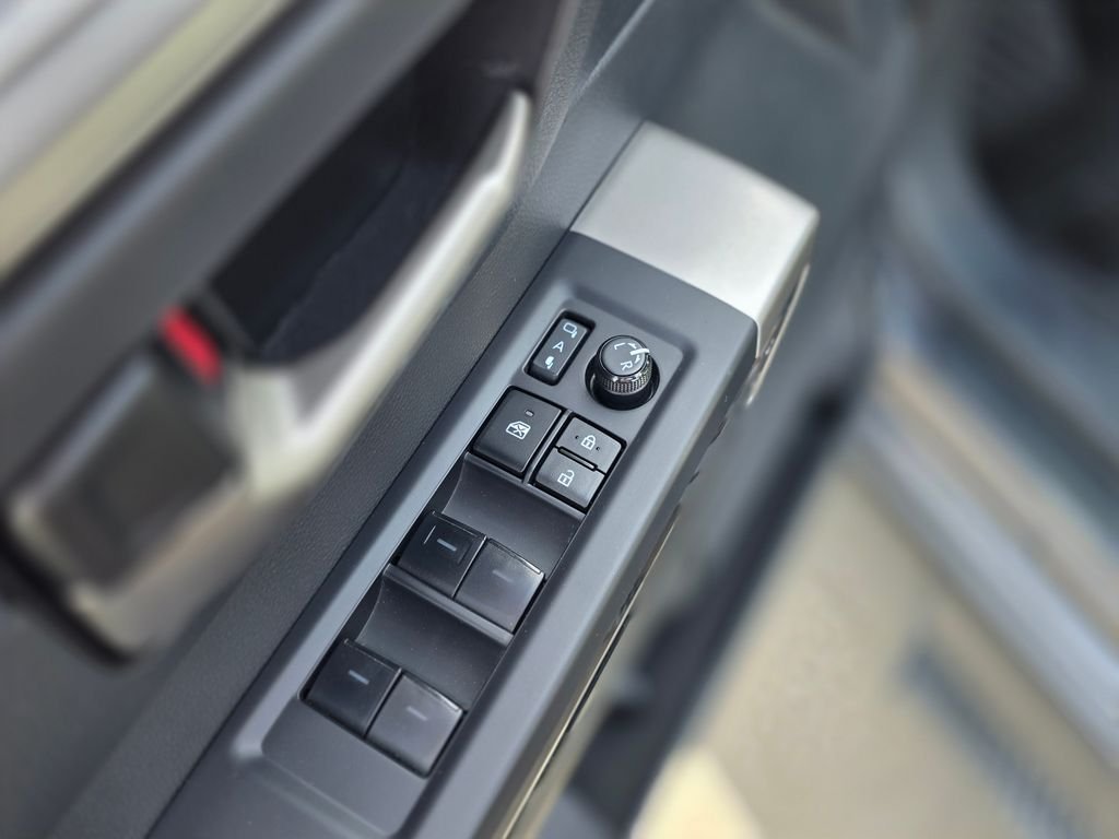 2025 Toyota Tundra Limited - Photo 22