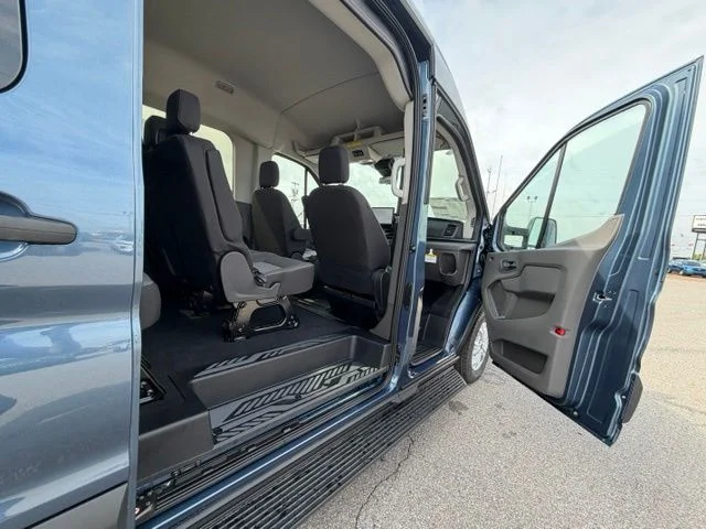 New 2026 Blue Metallic Ford Passenger Van XLT image 37