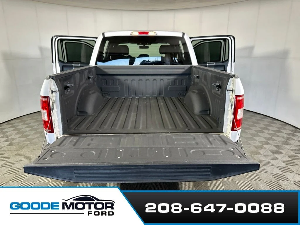 Used 2018 White Ford XL image 20