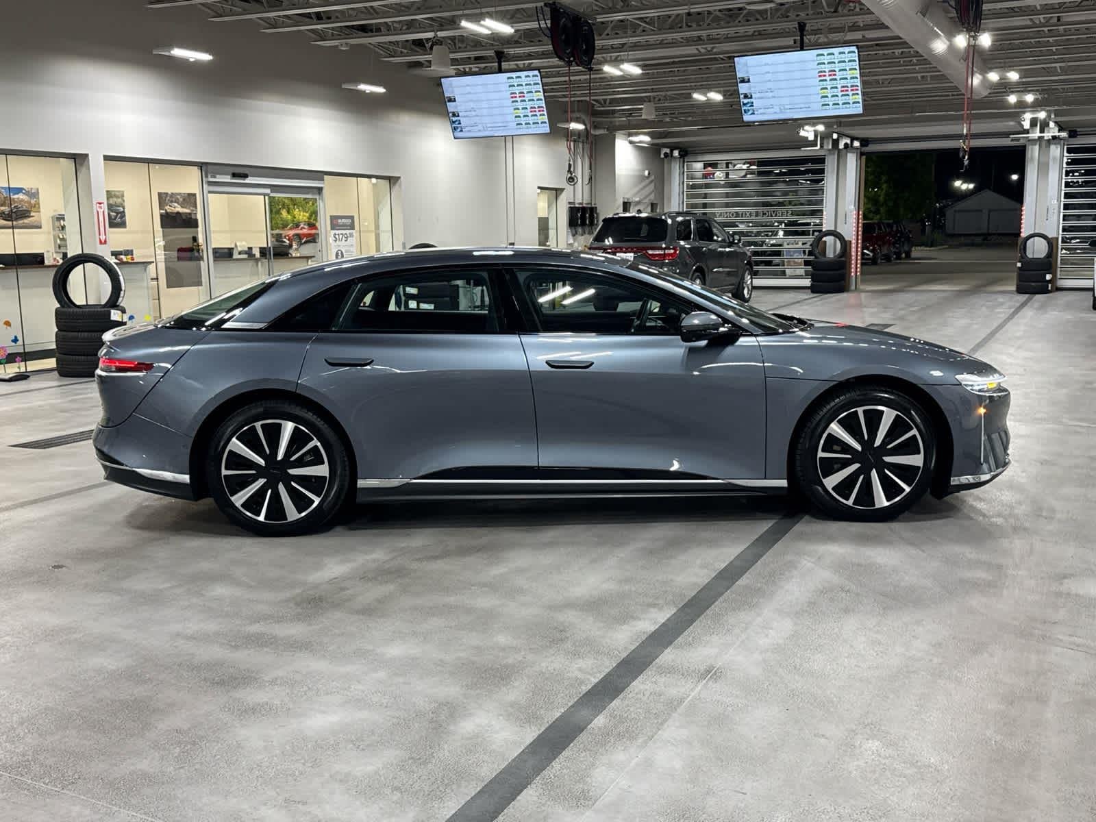 2024 Lucid Air Touring - Photo 8