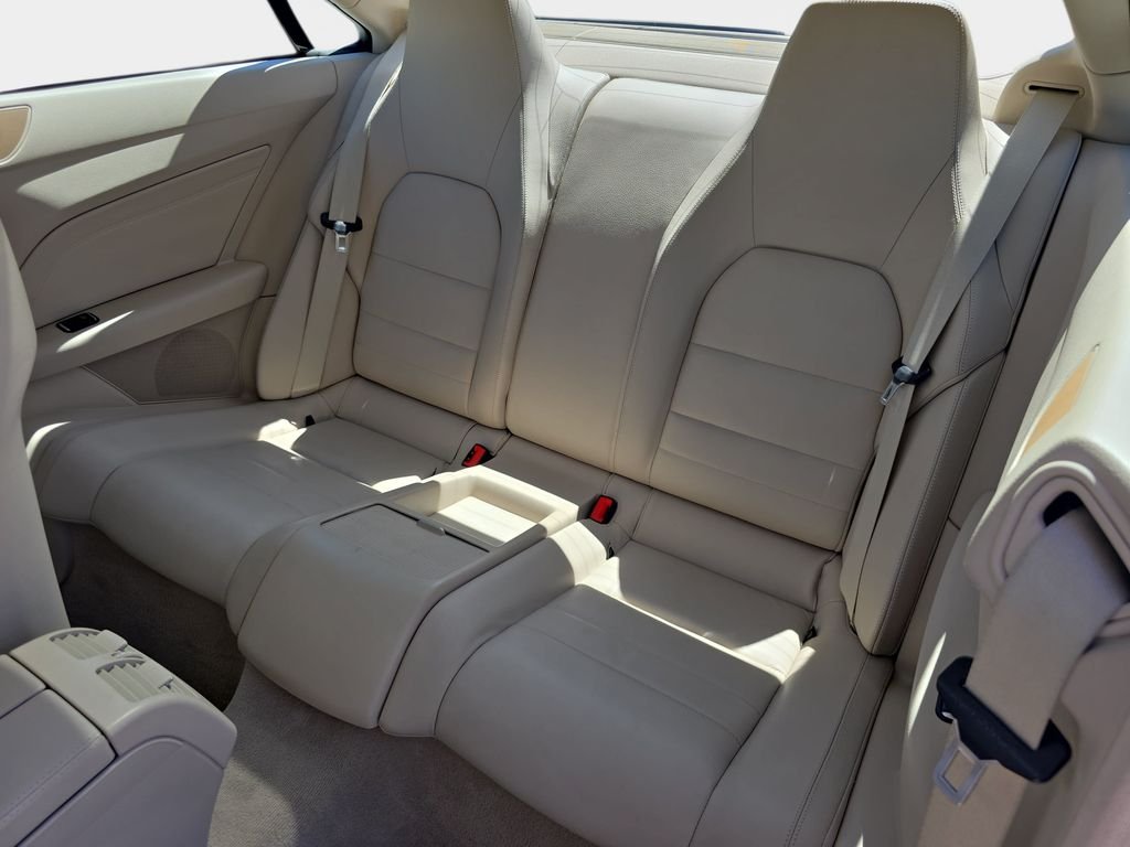 Used 2015 Red Mercedes-Benz E 400 image 17