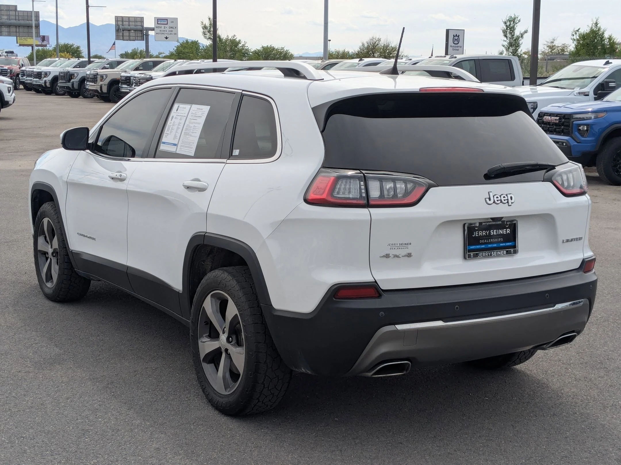 Used 2020 Bright White Clearcoat Jeep Limited image 4