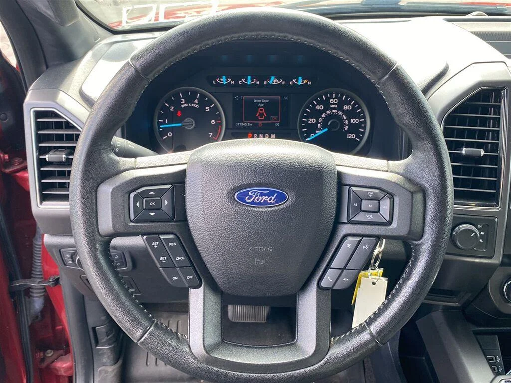 Used 2020 Rapid Red Metallic Tinted Clearcoat Ford XLT image 17