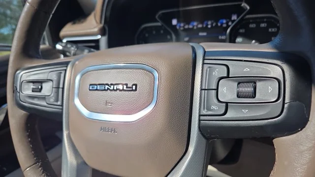 Used 2021 Gray GMC Denali image 10