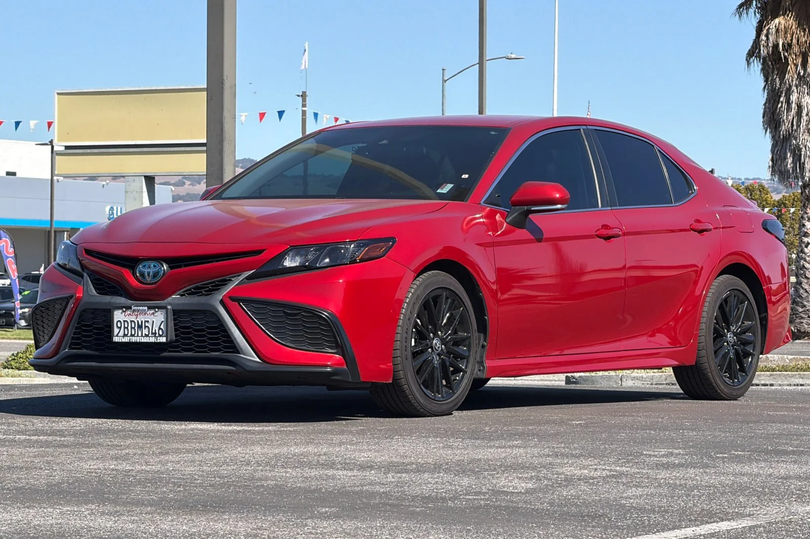 Used 2022 Red Toyota SE image 9