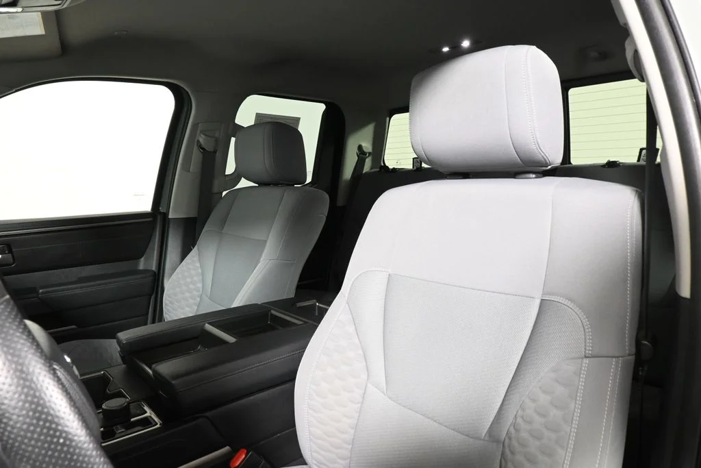 Used 2023  Toyota SR5 image 15