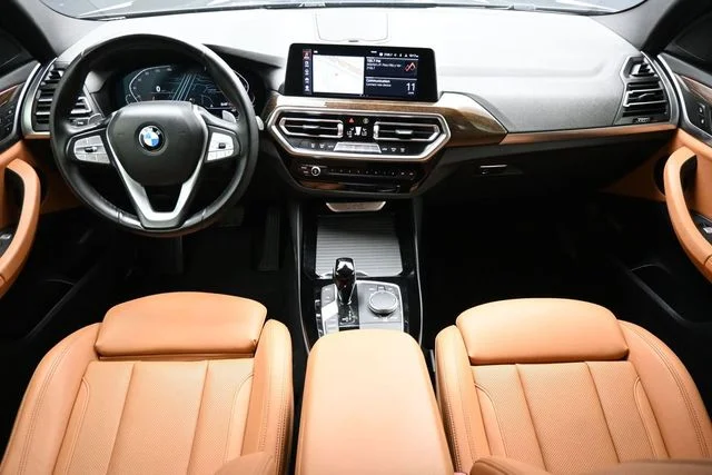 Used 2023 Black BMW xDrive30i image 12