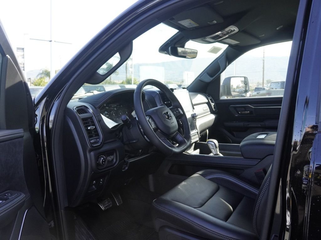 New 2026 Diamond Black Crystal Pearl-Coat Exterior Paint RAM RHO image 19