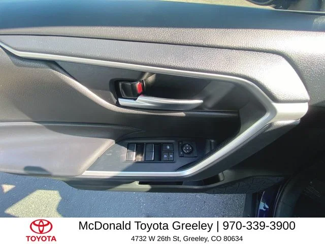 Certified Used 2025  Toyota XLE image 13