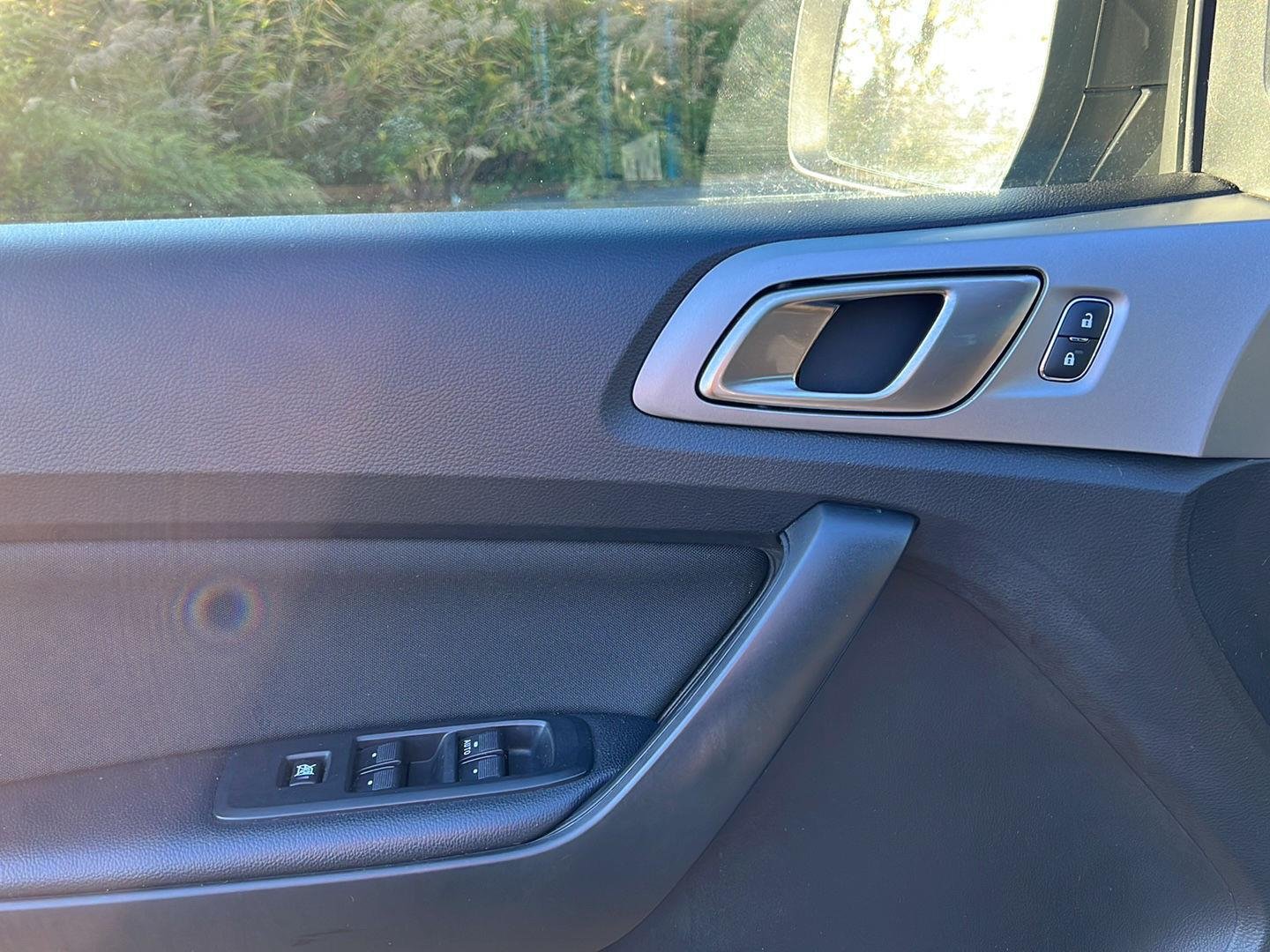 Used 2019 Lightning Blue Ford XLT image 5