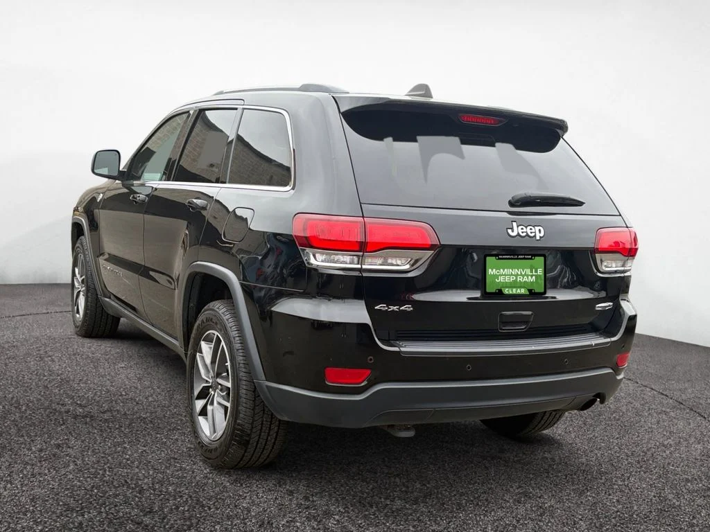 Used 2020 Black Jeep Laredo image 3