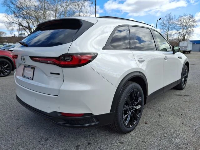 New 2026 White Mazda 3.3 Turbo Premium image 4