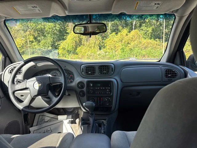 Used 2005 Gray Chevrolet LS image 12