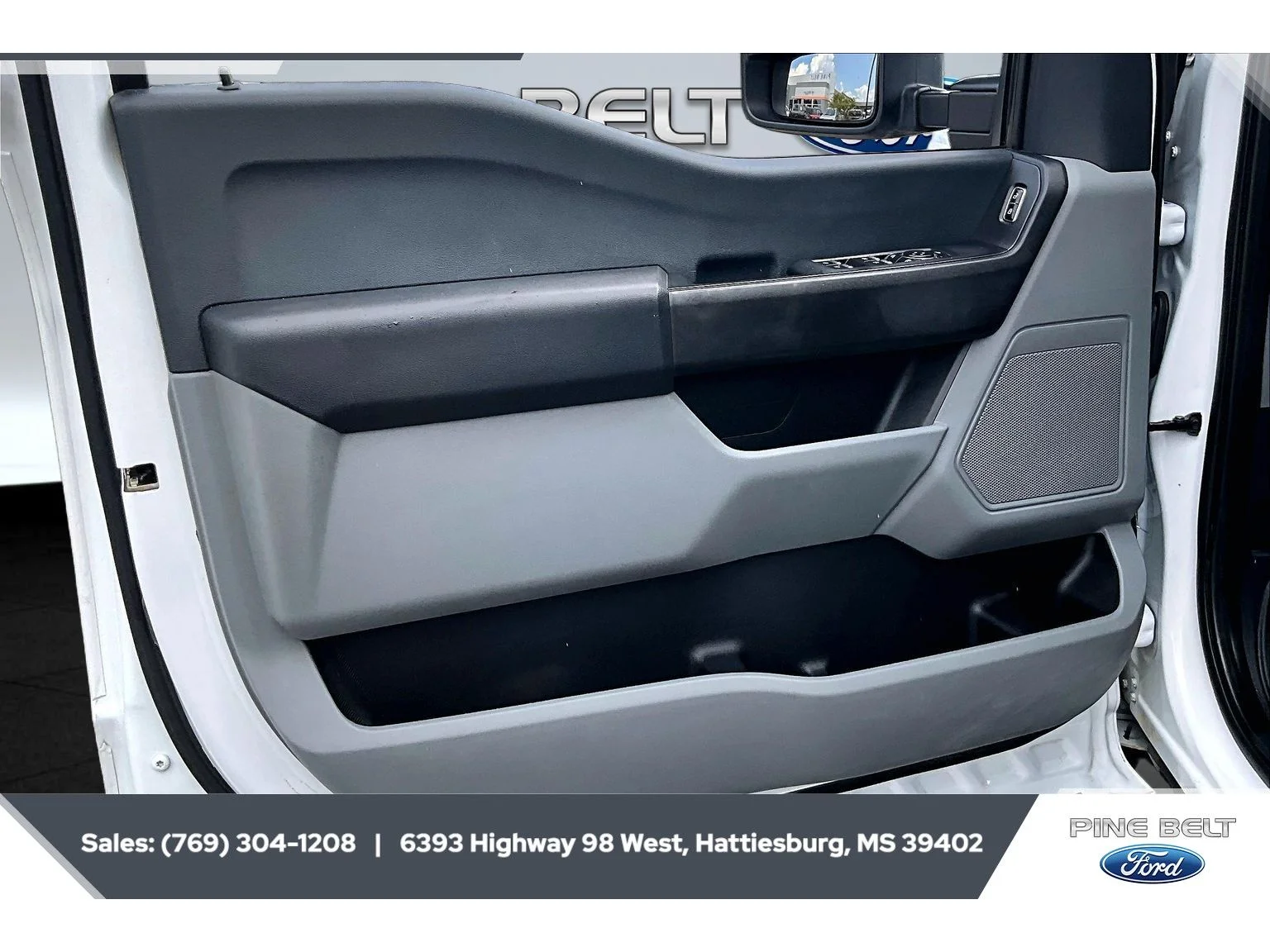 Used 2023 Oxford White Ford XL image 18