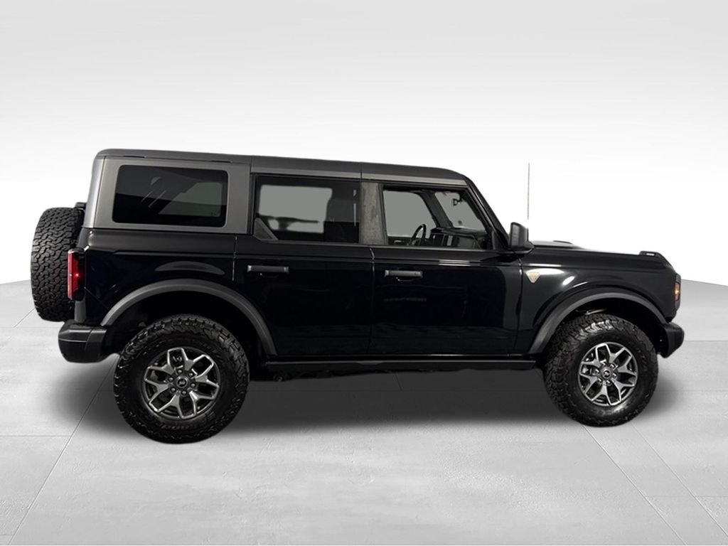 Used 2025 Shadow Black Ford Badlands image 6