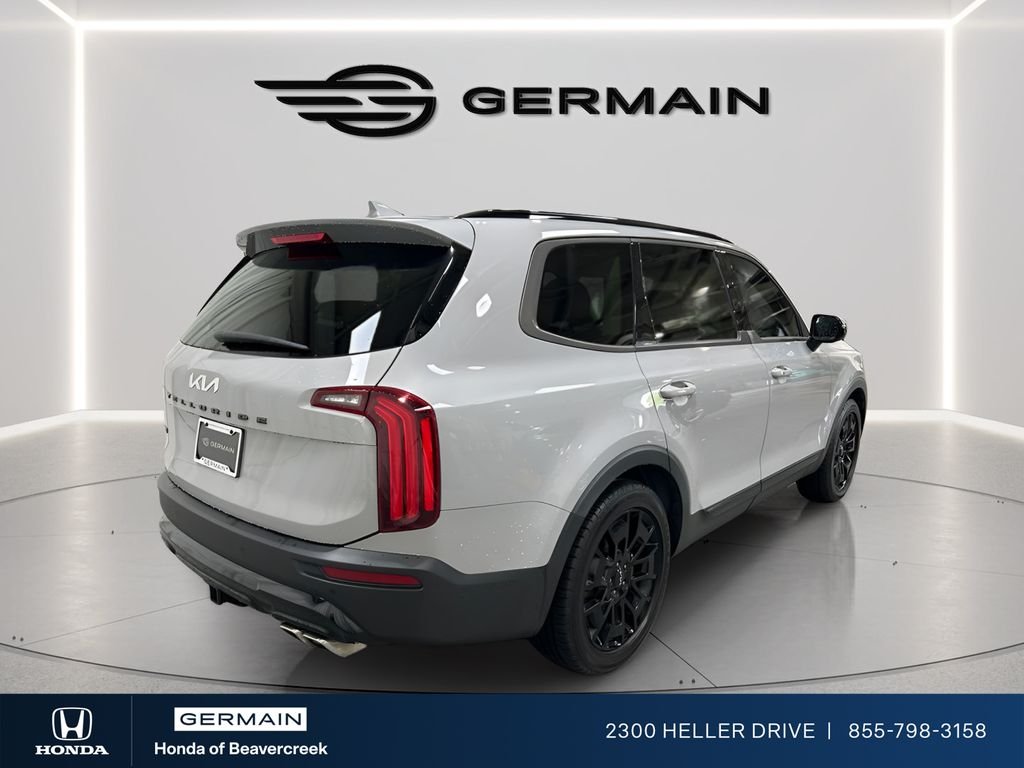 Used 2022 Wolf Gray Kia SX image 8
