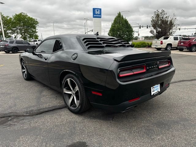 Used 2017 Pitch Black Clearcoat Dodge R/T Shaker image 6