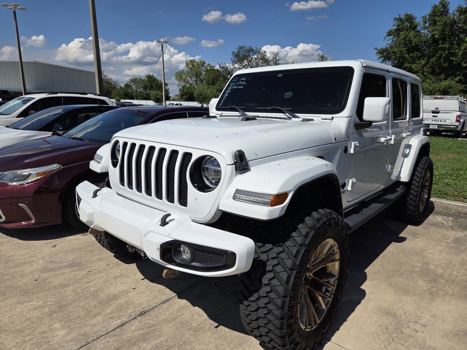 Used 2022 Bright White Clearcoat Jeep Unlimited Sahara High Altitude image 2