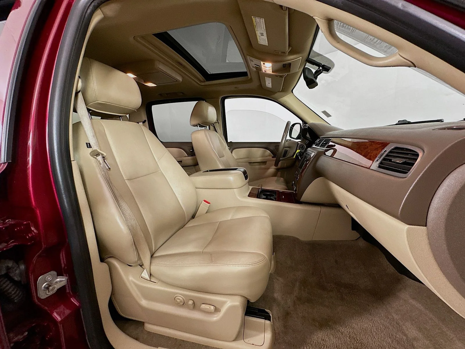 Used 2010 Red Jewel Tintcoat Chevrolet LTZ image 32