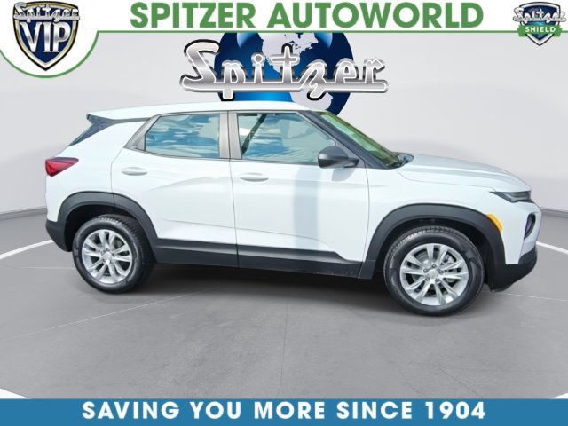 Used 2022 SUMMIT WHITE Chevrolet LS image 9