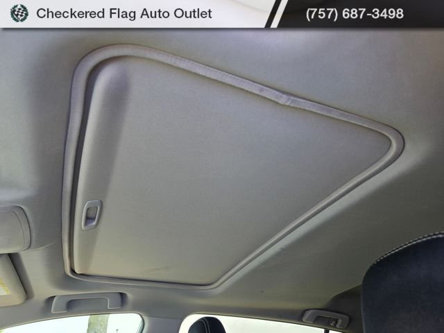 Used 2016 Magnetic Gray Metallic Toyota XLE image 10