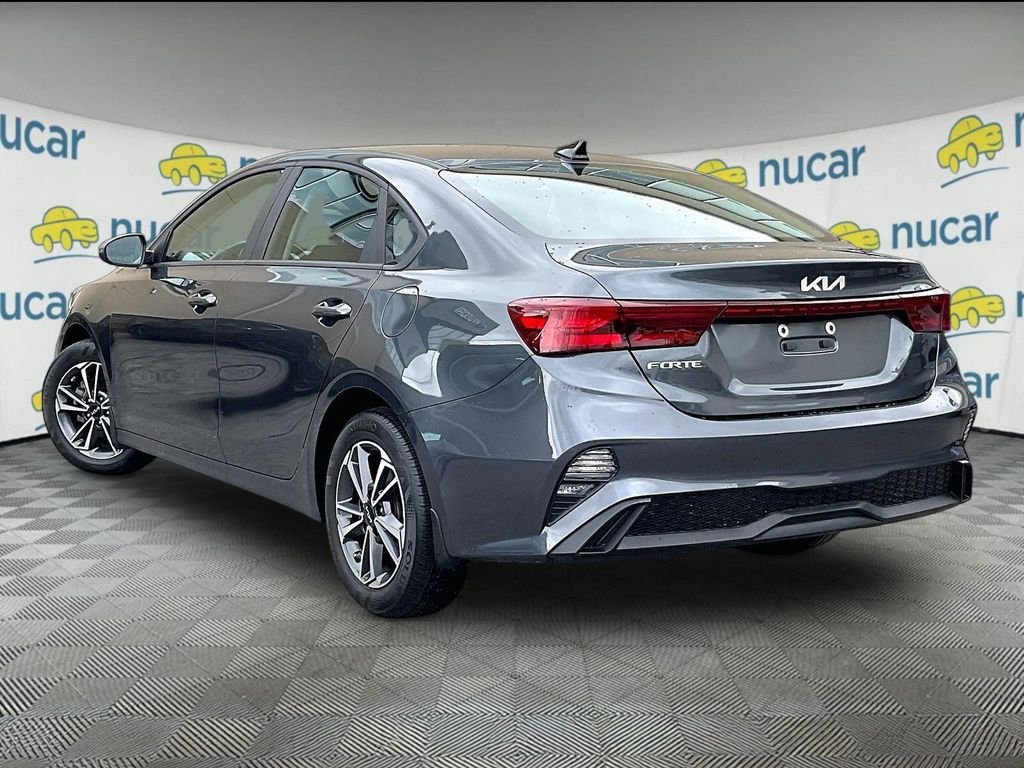 Used 2023 Gray Kia LXS image 4