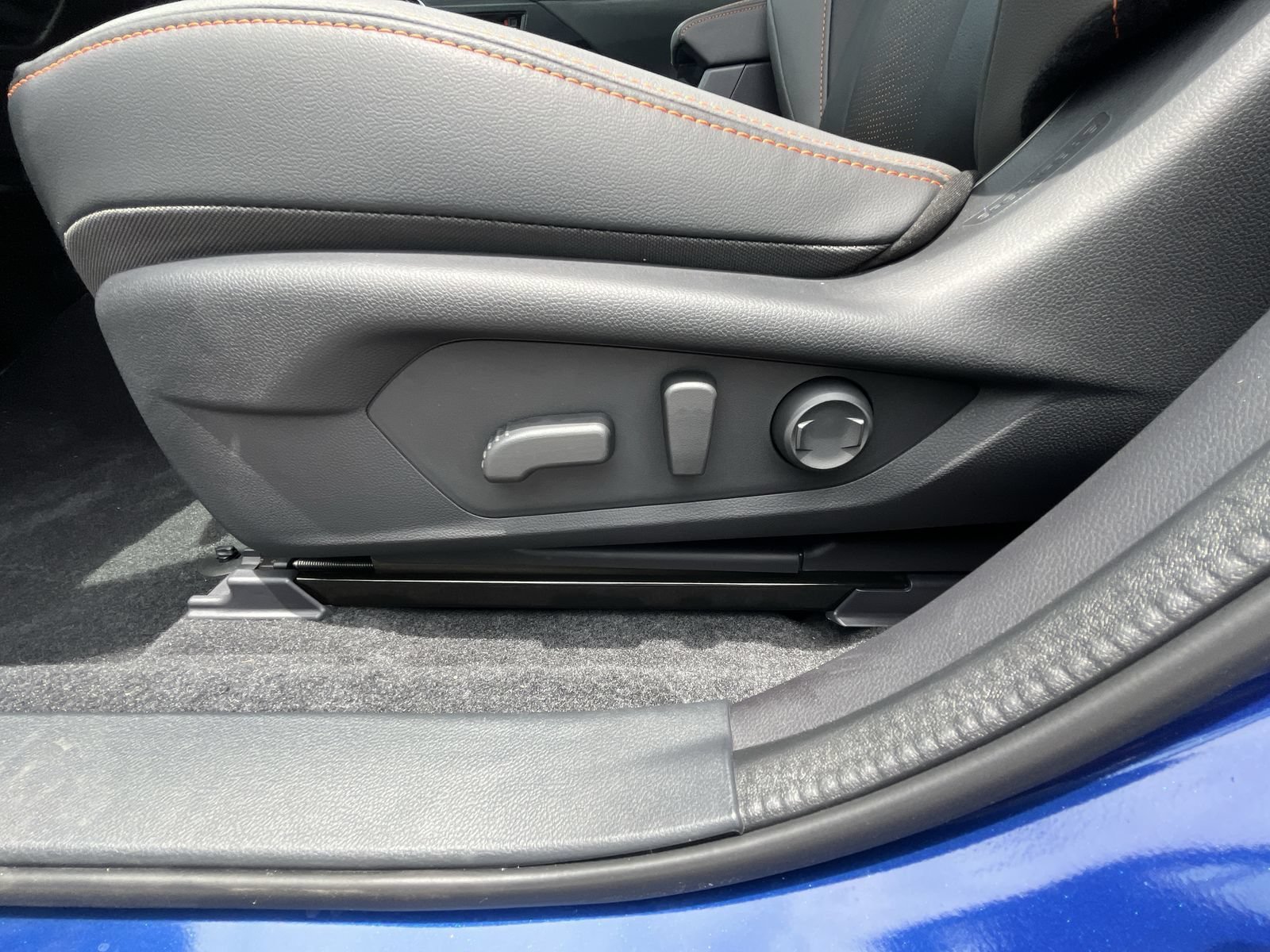 New 2026 SAPPHIRE BLUE PEARL Subaru Limited image 16