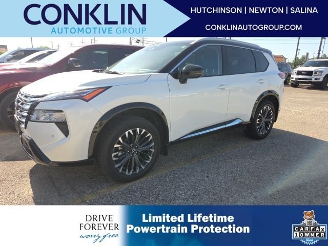 Used 2024 White Nissan Platinum image 1