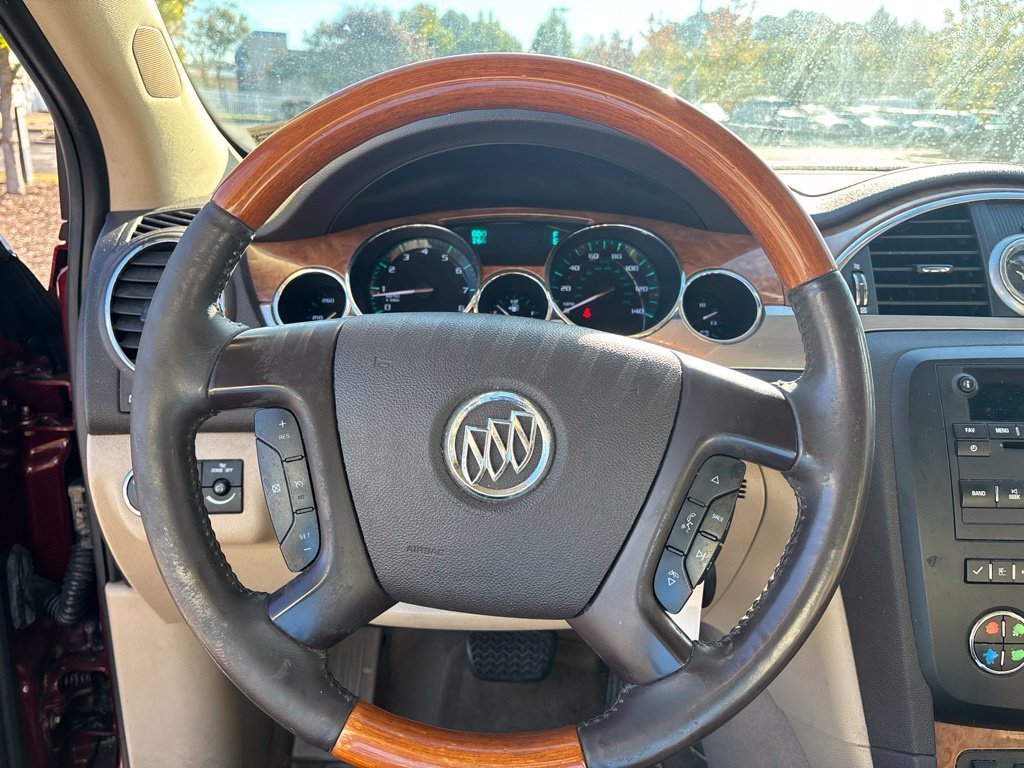 Used 2011  Buick CXL image 10