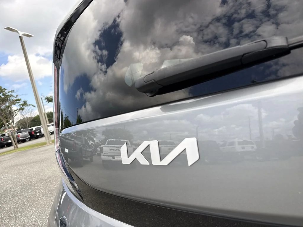 Used 2024 Steel Gray Kia LX image 6