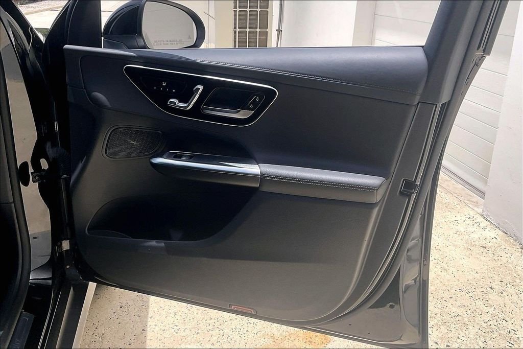 Certified Used 2024 Black Mercedes-Benz GLC 300 image 19