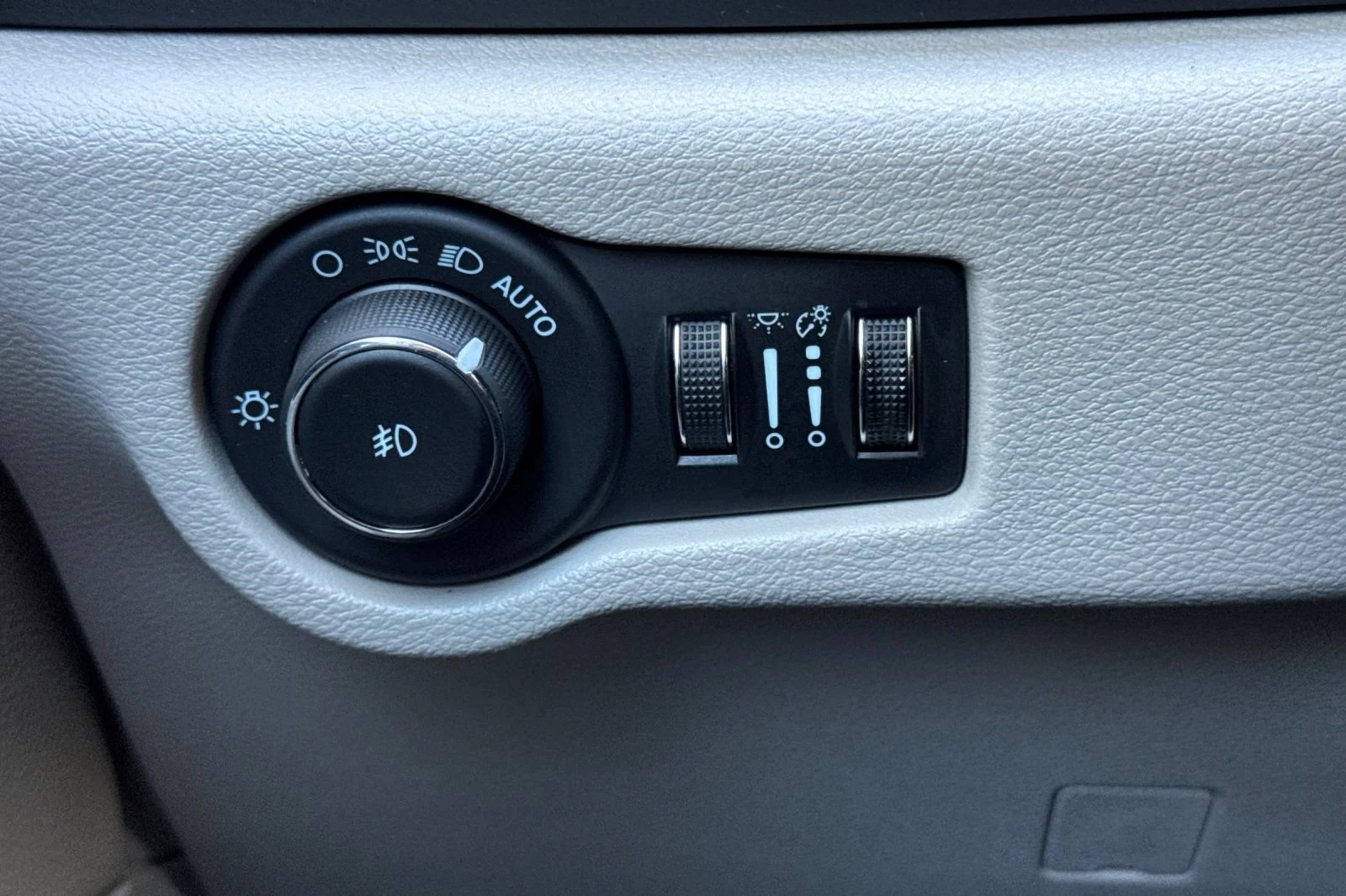 2024 Chrysler Pacifica Touring L - Photo 31