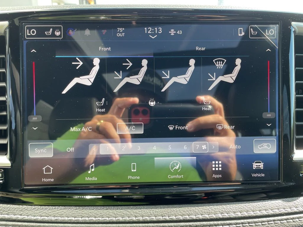 2026 Chrysler Pacifica Select - Photo 23