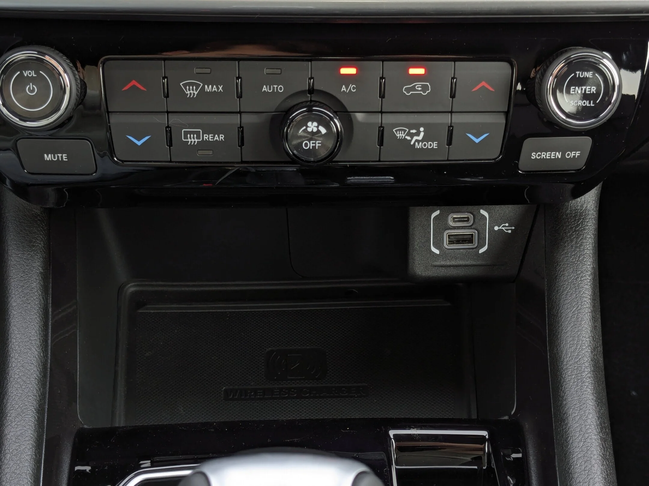 New 2026 Black Jeep North - - 4x4 - Panoramic Sunroof - Alpine Audio - Adaptive Cruise - Power Liftgate & More! image 23